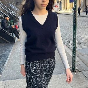 Brandy Melville navy sweater vest